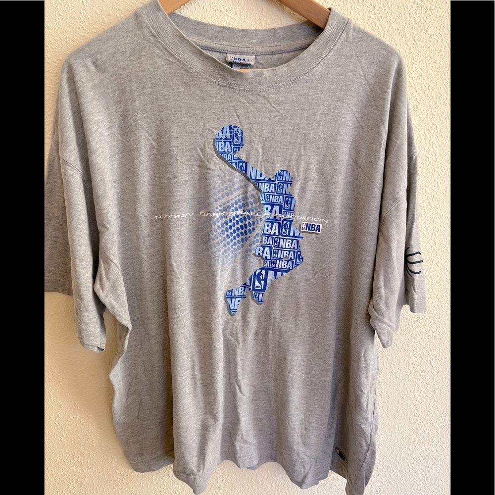 NBA Elevation tee with dunking figure